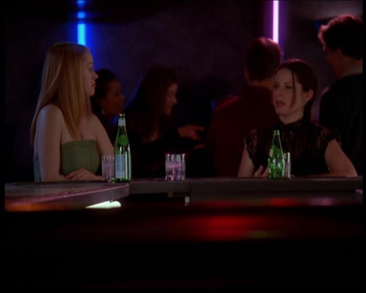 Charmed-Online-dot-614TheLegendOftheSleepyHalliwell2335.jpg