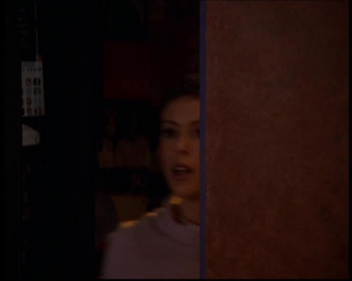 Charmed-Online-dot-614TheLegendOftheSleepyHalliwell2340.jpg