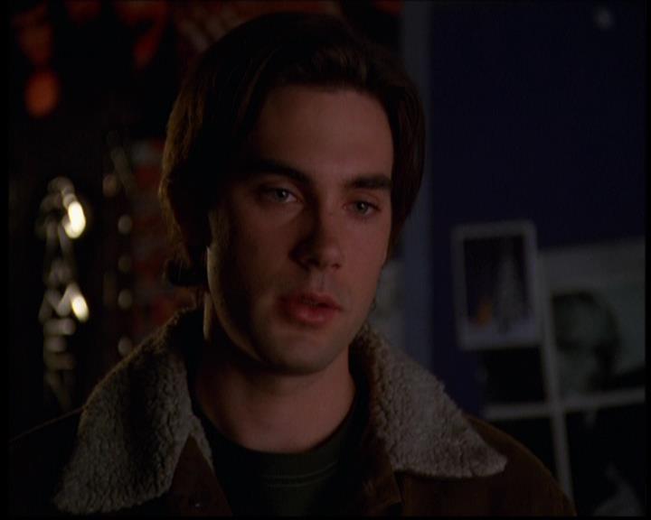 Charmed-Online-dot-614TheLegendOftheSleepyHalliwell2375.jpg