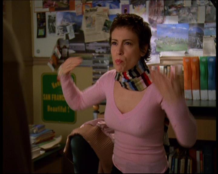 Charmed-Online-dot-615IDreamOfPhoebe0042.jpg