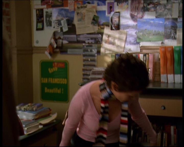 Charmed-Online-dot-615IDreamOfPhoebe0046.jpg