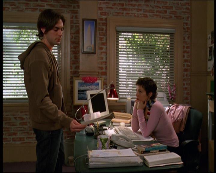 Charmed-Online-dot-615IDreamOfPhoebe0147.jpg