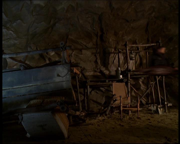 Charmed-Online-dot-615IDreamOfPhoebe0206.jpg
