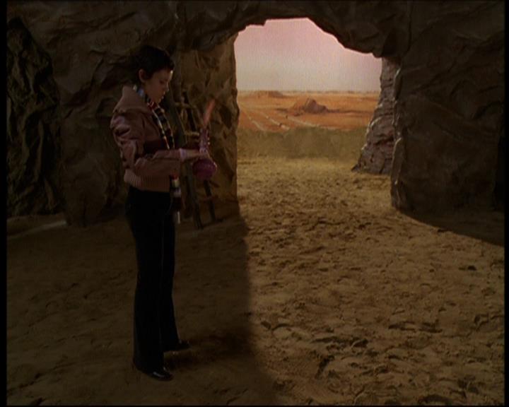 Charmed-Online-dot-615IDreamOfPhoebe0220.jpg