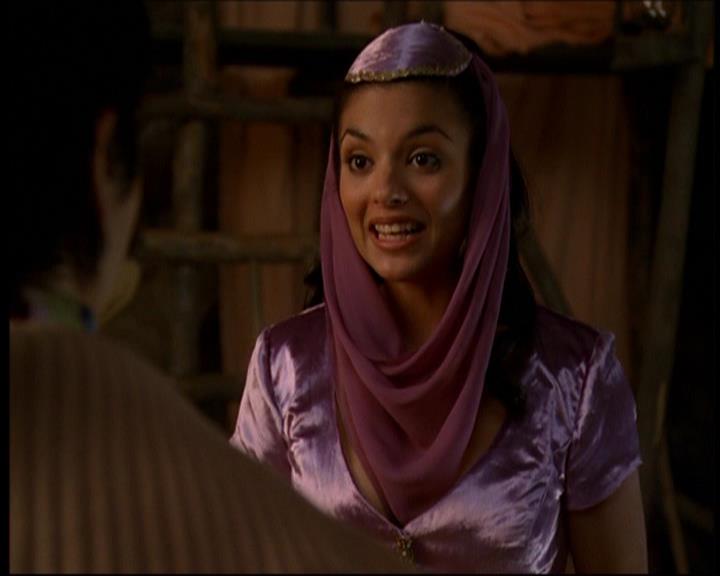 Charmed-Online-dot-615IDreamOfPhoebe0223.jpg