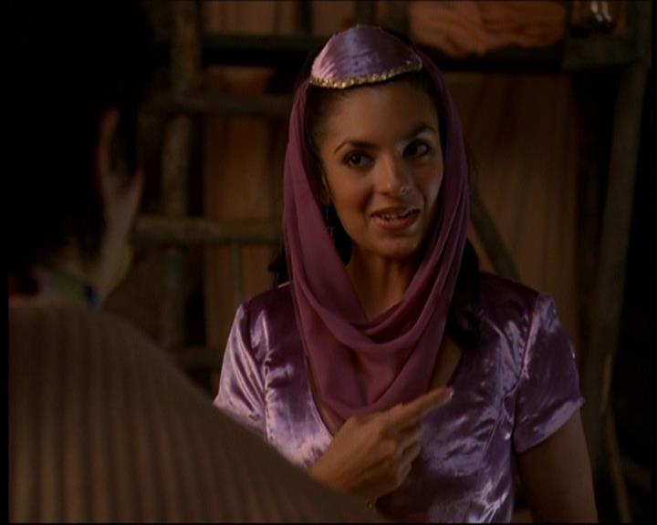 Charmed-Online-dot-615IDreamOfPhoebe0227.jpg