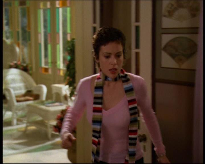 Charmed-Online-dot-615IDreamOfPhoebe0543.jpg