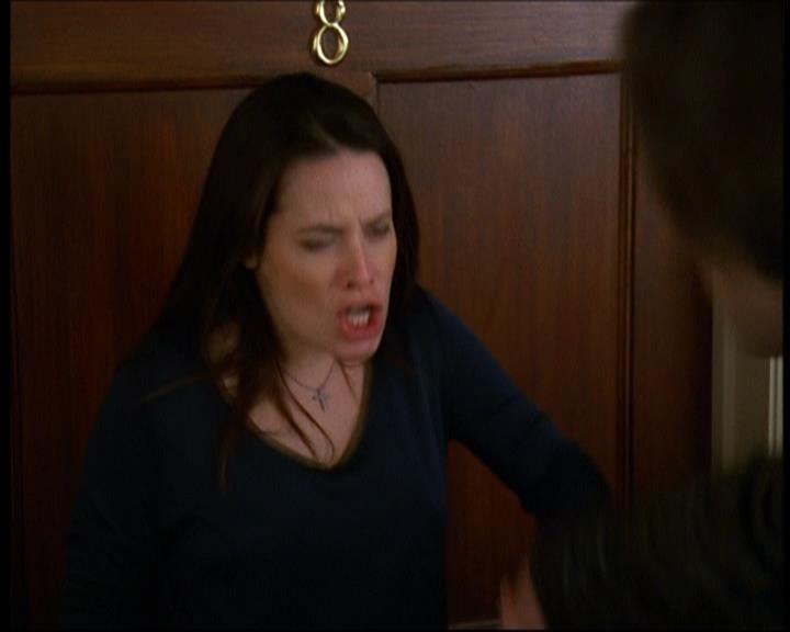 Charmed-Online-dot-615IDreamOfPhoebe0609.jpg