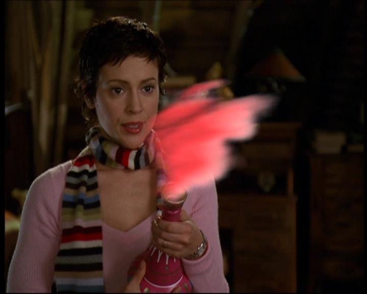 Charmed-Online-dot-615IDreamOfPhoebe0828.jpg