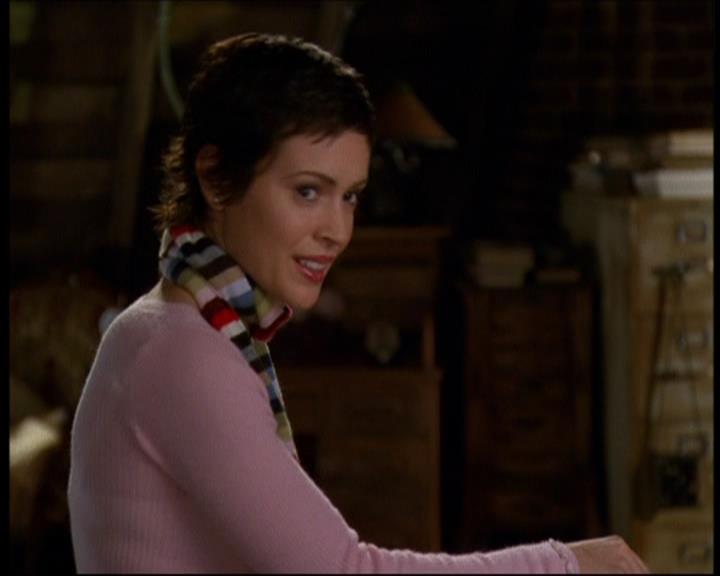 Charmed-Online-dot-615IDreamOfPhoebe0833.jpg