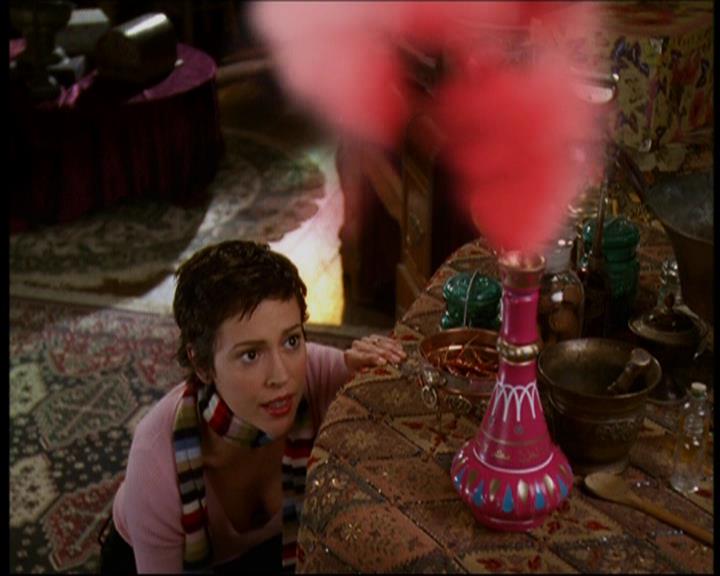 Charmed-Online-dot-615IDreamOfPhoebe0874.jpg