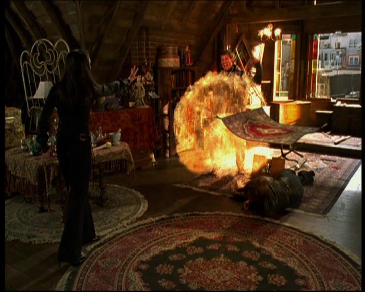 Charmed-Online-dot-615IDreamOfPhoebe0882.jpg