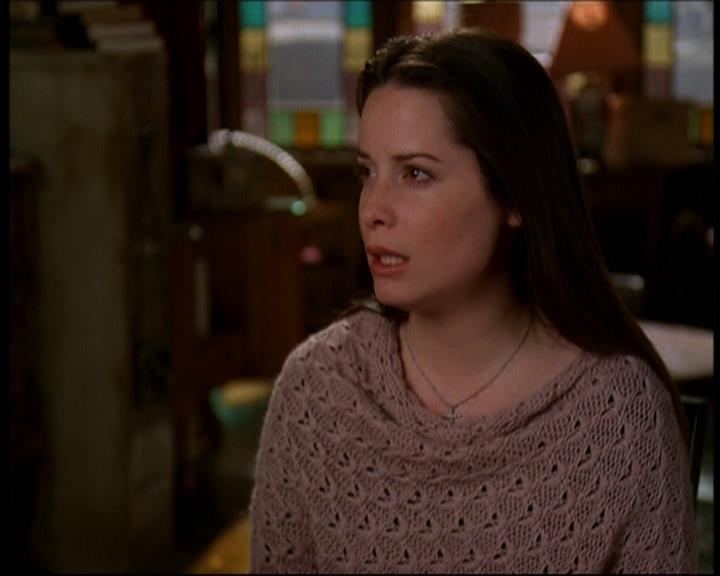 Charmed-Online-dot-615IDreamOfPhoebe0969.jpg