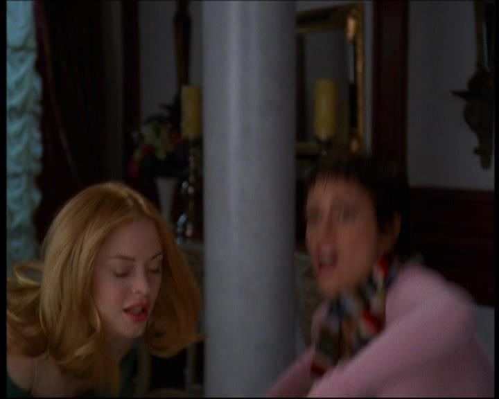 Charmed-Online-dot-615IDreamOfPhoebe1851.jpg