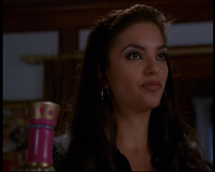 Charmed-Online-dot-615IDreamOfPhoebe1867.jpg