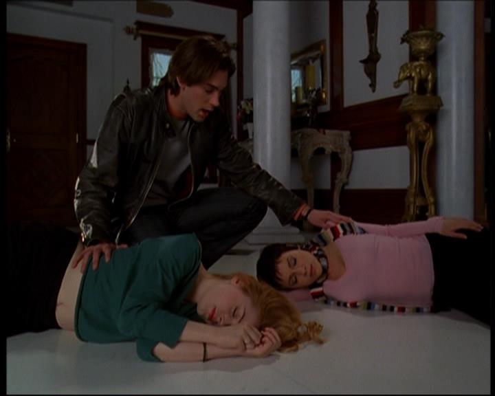 Charmed-Online-dot-615IDreamOfPhoebe1884.jpg
