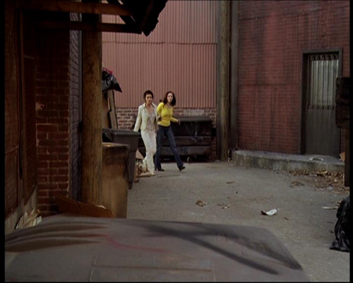 Charmed-Online-dot-616TheCourtshipOfWyattsFather0792.jpg Charmed-Online-dot-616TheCourtshipOfWyattsFather0792.jpg