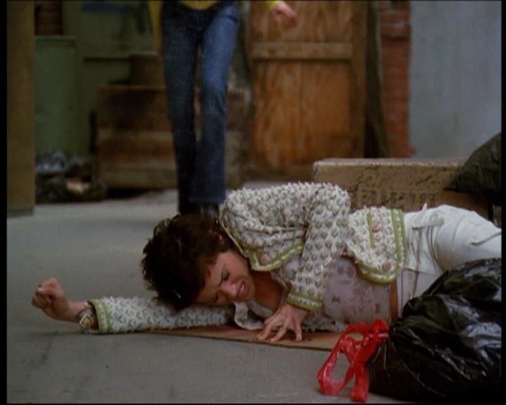 Charmed-Online-dot-616TheCourtshipOfWyattsFather0829.jpg Charmed-Online-dot-616TheCourtshipOfWyattsFather0829.jpg