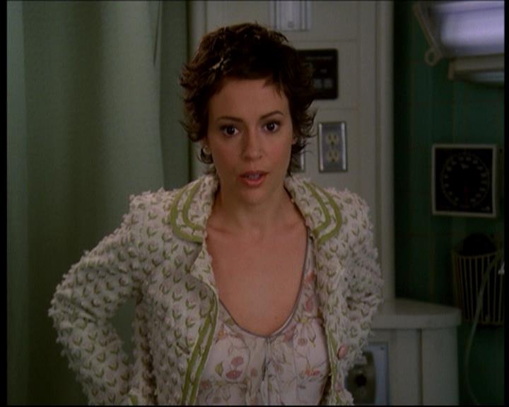 Charmed-Online-dot-616TheCourtshipOfWyattsFather1048.jpg Charmed-Online-dot-616TheCourtshipOfWyattsFather1048.jpg
