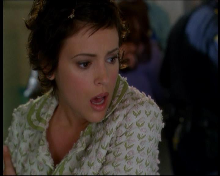 Charmed-Online-dot-616TheCourtshipOfWyattsFather1182.jpg Charmed-Online-dot-616TheCourtshipOfWyattsFather1182.jpg