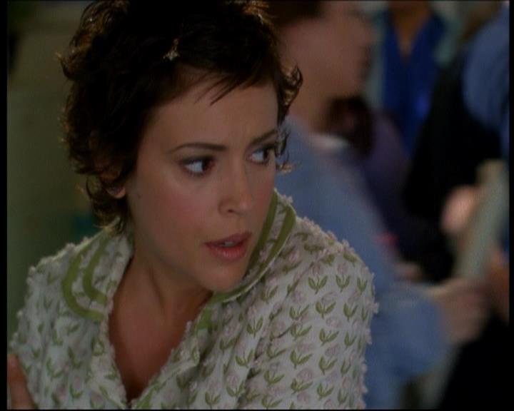 Charmed-Online-dot-616TheCourtshipOfWyattsFather1183.jpg Charmed-Online-dot-616TheCourtshipOfWyattsFather1183.jpg
