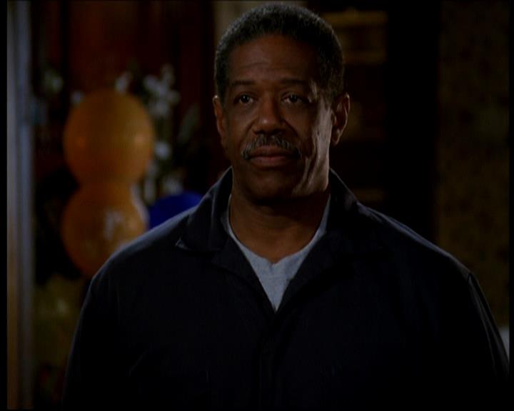 Charmed-Online-dot-616TheCourtshipOfWyattsFather1472.jpg Charmed-Online-dot-616TheCourtshipOfWyattsFather1472.jpg