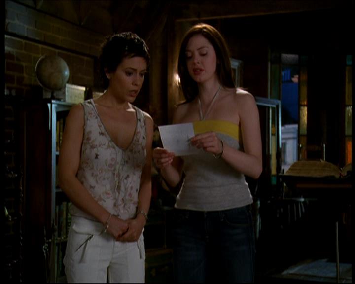 Charmed-Online-dot-616TheCourtshipOfWyattsFather1555.jpg Charmed-Online-dot-616TheCourtshipOfWyattsFather1555.jpg