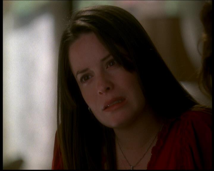 Charmed-Online-dot-617HydeSchoolReunion0036.jpg Charmed-Online-dot-617HydeSchoolReunion0036.jpg