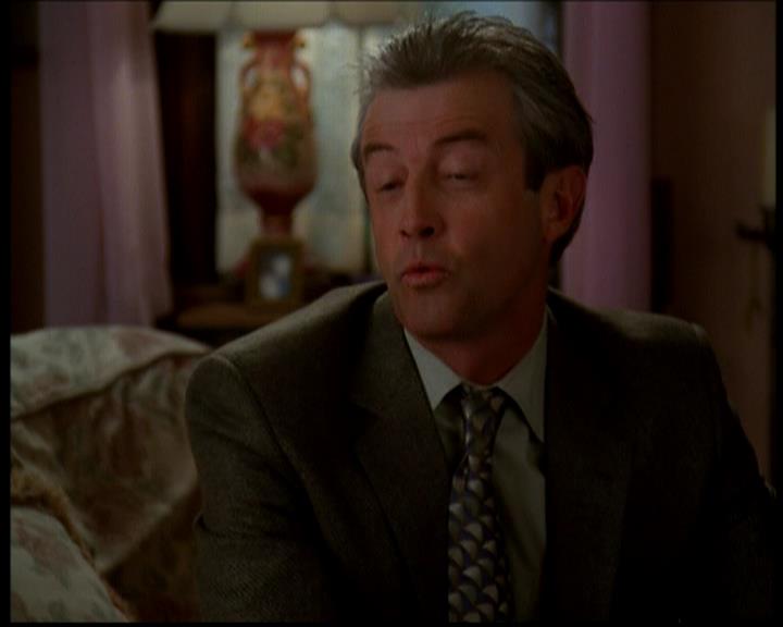 Charmed-Online-dot-617HydeSchoolReunion0320.jpg Charmed-Online-dot-617HydeSchoolReunion0320.jpg