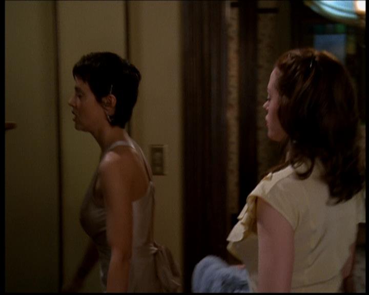 Charmed-Online-dot-617HydeSchoolReunion0728.jpg