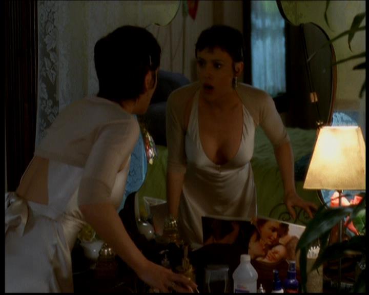 Charmed-Online-dot-617HydeSchoolReunion0788.jpg Charmed-Online-dot-617HydeSchoolReunion0788.jpg