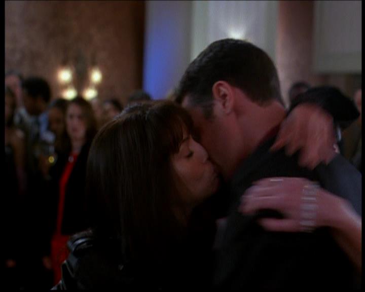 Charmed-Online-dot-617HydeSchoolReunion0949.jpg Charmed-Online-dot-617HydeSchoolReunion0949.jpg