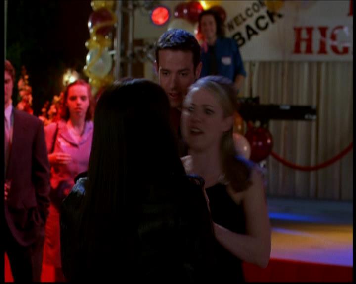 Charmed-Online-dot-617HydeSchoolReunion0950.jpg