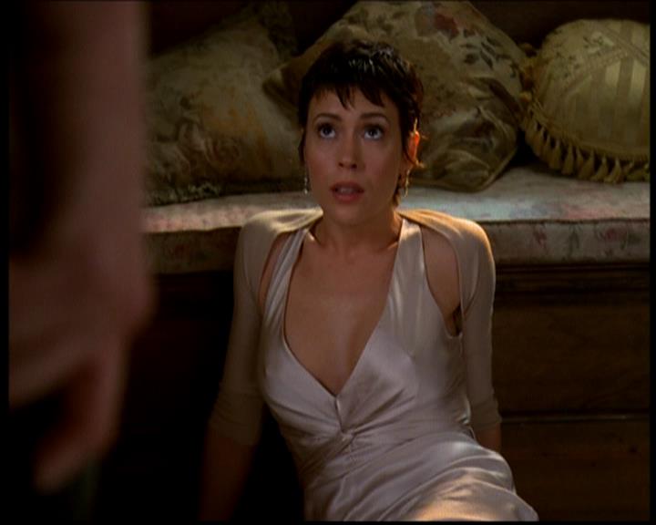 Charmed-Online-dot-617HydeSchoolReunion2119.jpg