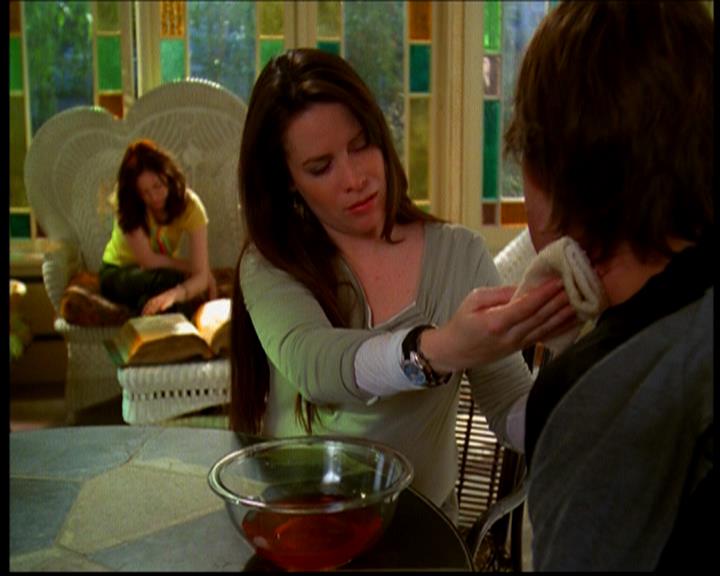 Charmed-Online-dot-618SpinCity0313.jpg
