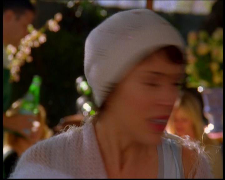 Charmed-Online-dot-618SpinCity0663.jpg