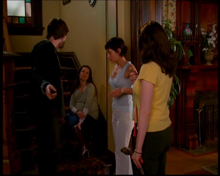 Charmed-Online-dot-618SpinCity0895.jpg