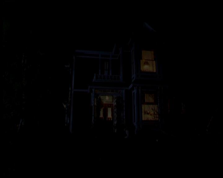 Charmed-Online-dot-618SpinCity0964.jpg