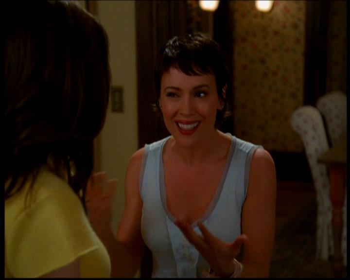 Charmed-Online-dot-618SpinCity1012.jpg Charmed-Online-dot-618SpinCity1012.jpg