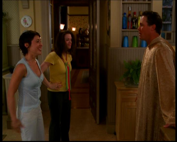 Charmed-Online-dot-618SpinCity1131.jpg
