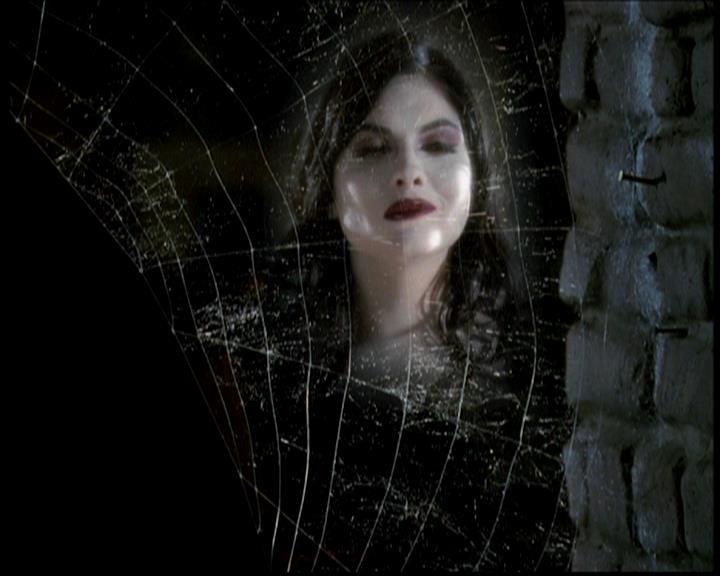 Charmed-Online-dot-618SpinCity1253.jpg
