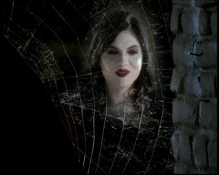 Charmed-Online-dot-618SpinCity1268.jpg