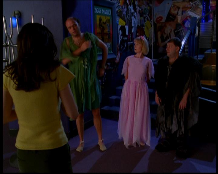 Charmed-Online-dot-618SpinCity1328.jpg