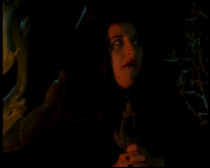 Charmed-Online-dot-618SpinCity1351.jpg