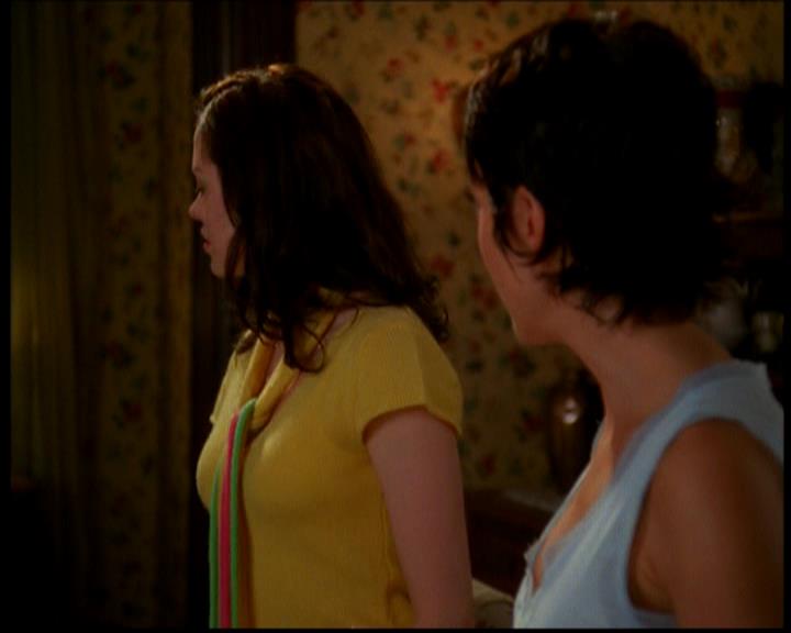 Charmed-Online-dot-618SpinCity1491.jpg