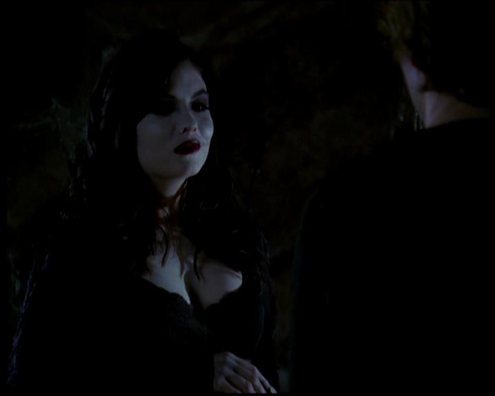 Charmed-Online-dot-618SpinCity1644.jpg