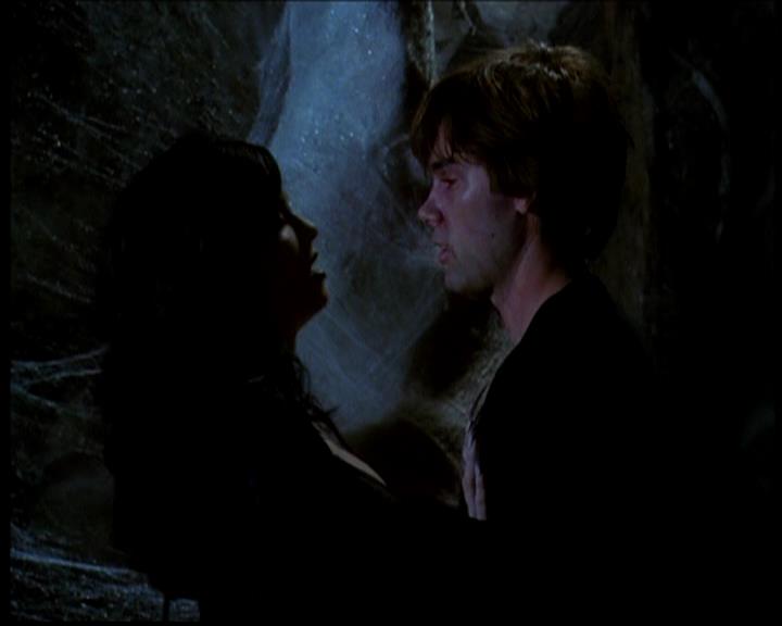 Charmed-Online-dot-618SpinCity1649.jpg
