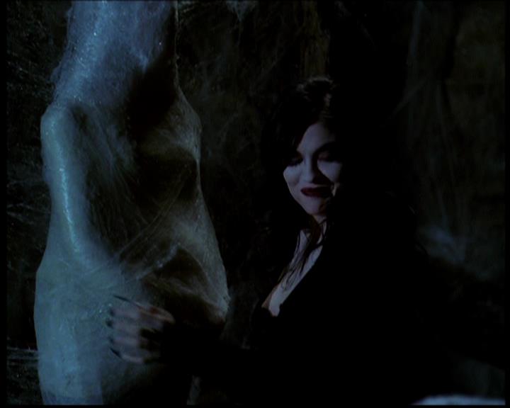 Charmed-Online-dot-618SpinCity1680.jpg