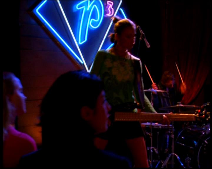 Charmed-Online-dot-618SpinCity2170.jpg