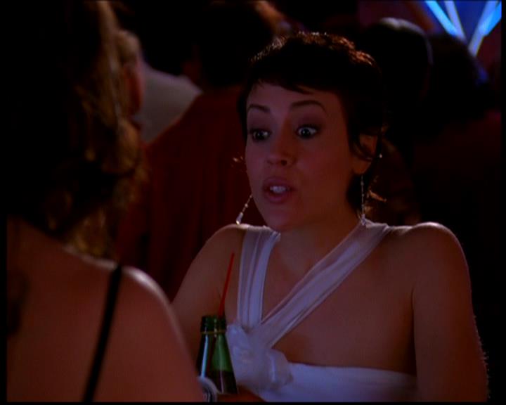 Charmed-Online-dot-618SpinCity2184.jpg